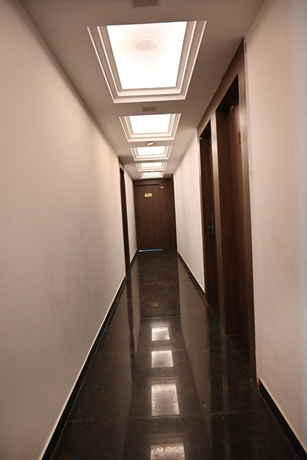 Hotel Navraj Palace Lucknow Exterior photo